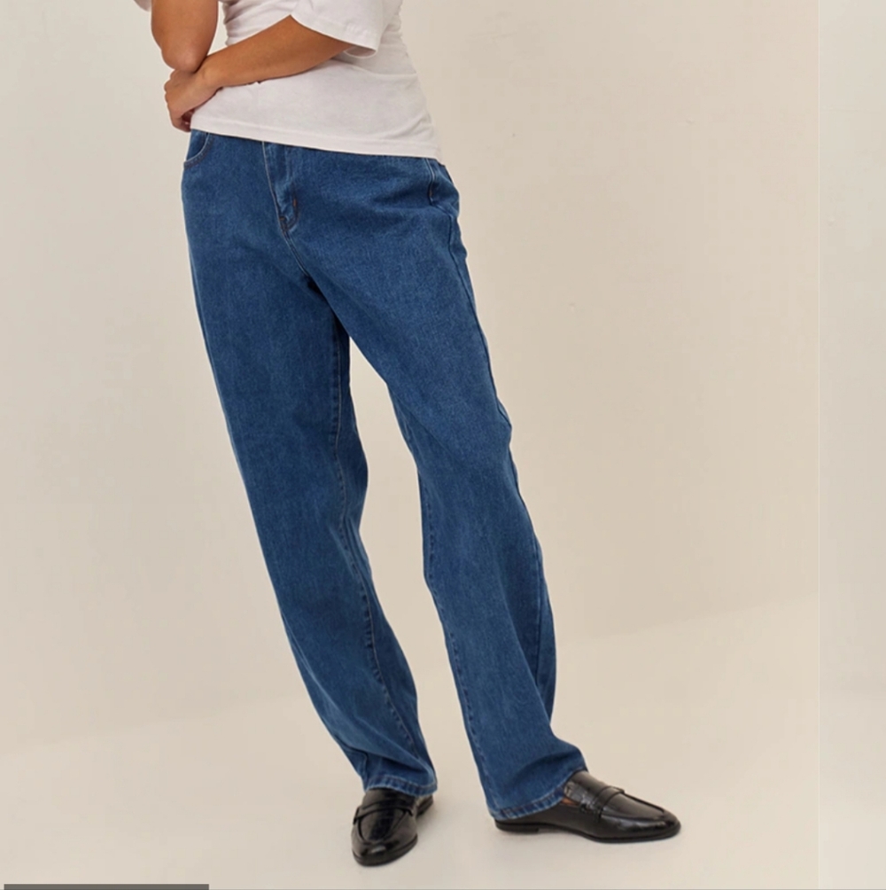 Pretty Little Thing High Waist Boyfriend Jeans Size 4